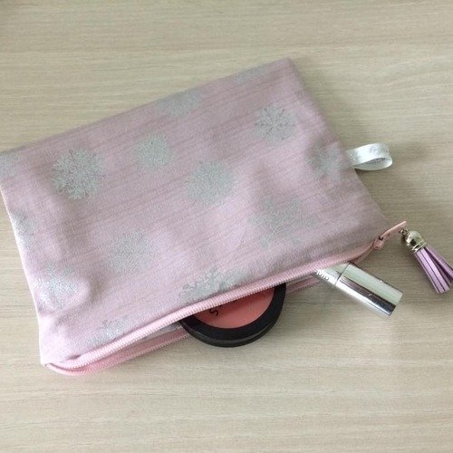 Trousse/pochette à maquillage parme et argent