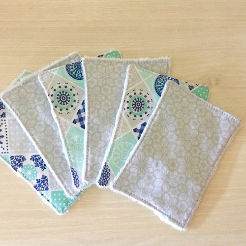 Lingettes lavables en polaire et tissus éthniques