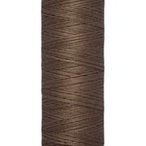 Fil à coudre gutermann marron col. 815