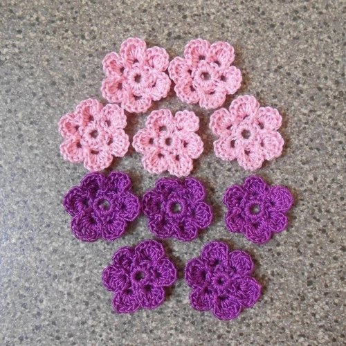 Fleurs en coton au crochet pour creation