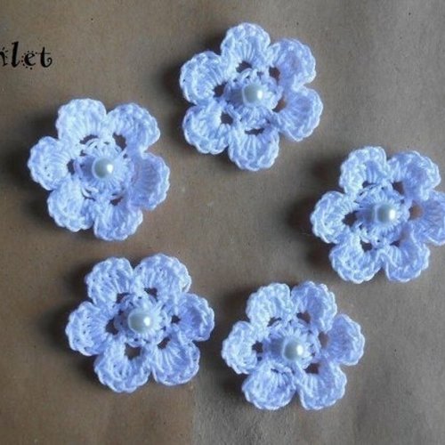 Fleur au crochet ,pièce a coudre,applique fleur,patch