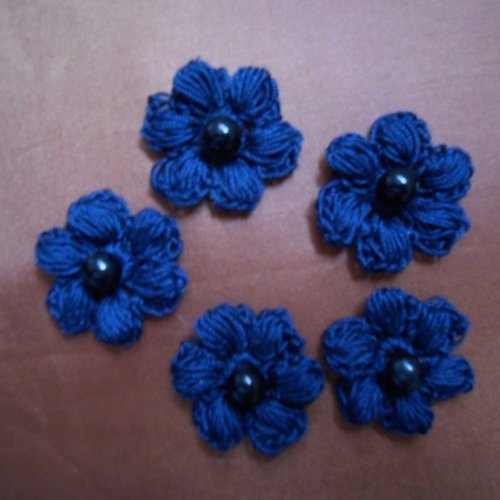 Fleurs bleu au crochet, application au crochet, patch fleurs