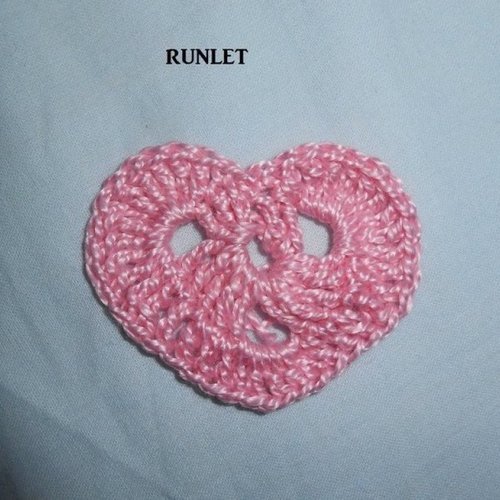 Coeur rose  dentelle crochet .