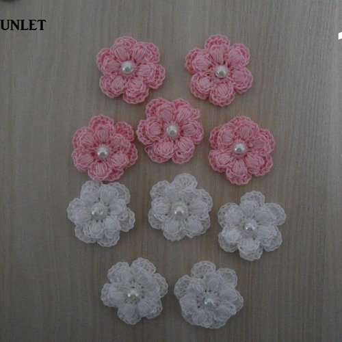Fleurs blanche au crochet,applique.