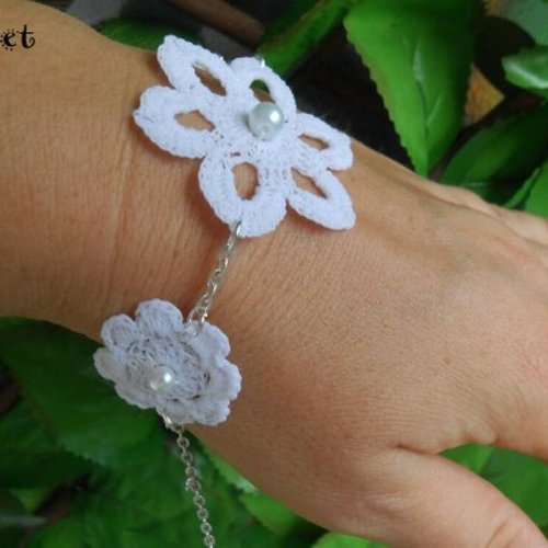Bracelet fleur bijoux mariage au crochet