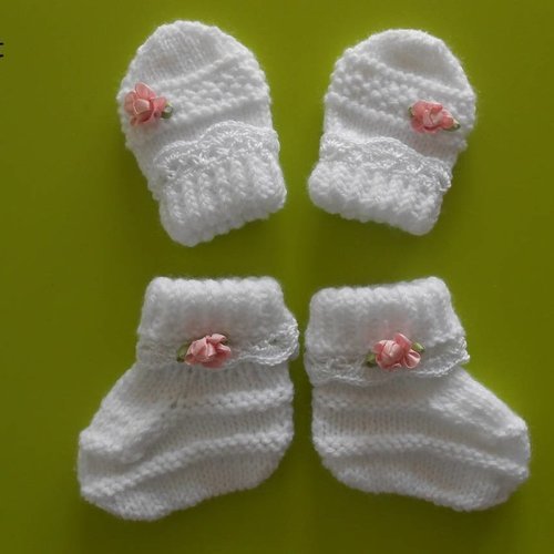 Moufles et chaussons bébé laine