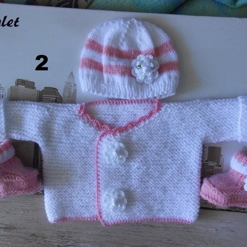 Brassière laine bébé ,bonnet chaussons bébé fille en laine fait main, layette, cadeau bebe