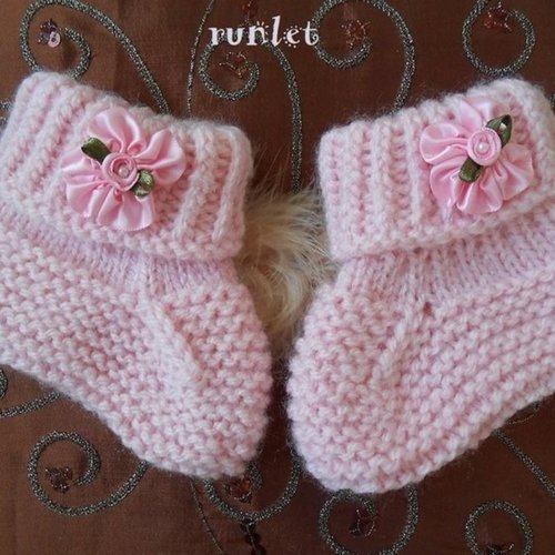 Chaussons naissance tricotés main,cadeau bebe,chaussons bébé fille laine