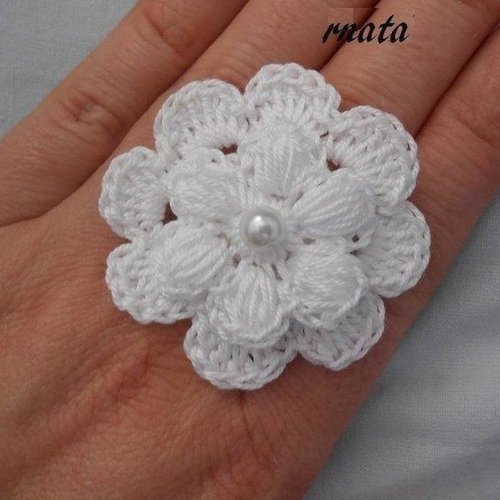 Bague fleur en crochet, bijoux fleur blanc au crochet,cadeau noël femme