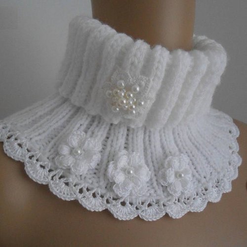 Snood femme en laine - cache-cou col roulé avec fleur | chauffe-cou tricot