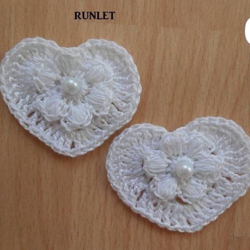Coeur dentelle blanc fleur au crochet, application,pièce à coudre