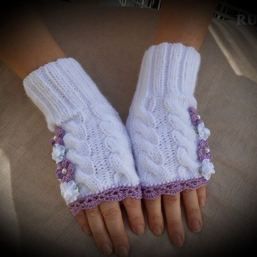 Mitaines avec fleur,gants torsade laine,cadeau noel,gant femme hiver.