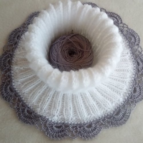 Col roulé crocheté en laine,echarpe tubulaire laine blanche