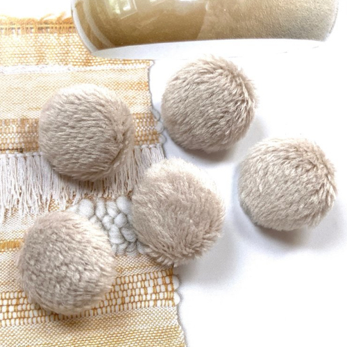 Bouton recouvert en tissu velours minkee doux beige clair bebe enfant manteau chemise robe