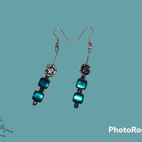 Boucle d'oreille vert eau
