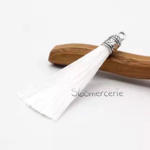 Pompon gland blanc métal argenté