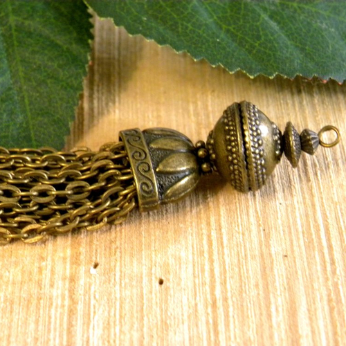 Pompon bronze chaîne en métal, pendentif pampille pompon chaîne en métal, pendentif pampille