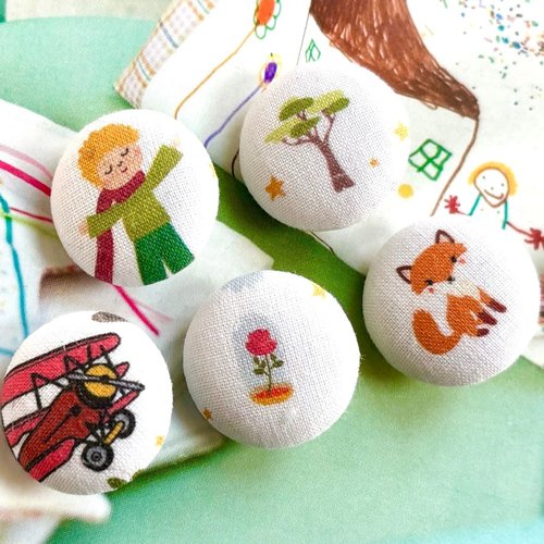 5 boutons recouvert en tissu le petit prince 2.5 cm