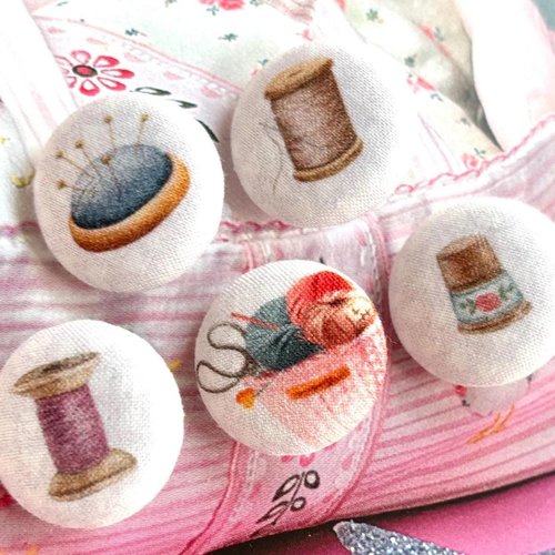 5 boutons recouvert en tissu couture 2.5 cm
