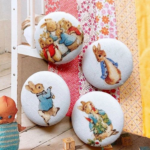 4 boutons recouvert en tissu pierre lapin bleu clair 3 cm