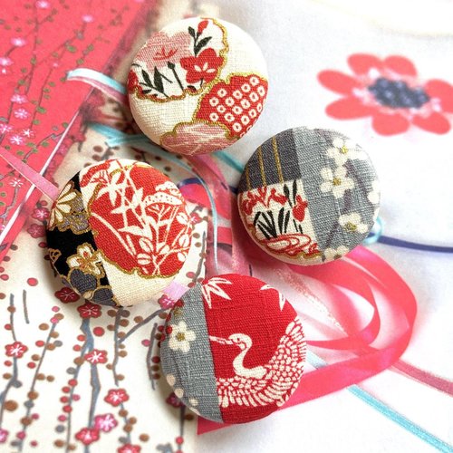 4 gros boutons recouvert en tissu fleur sakura grue oiseau japonais rouge 3.8 cm