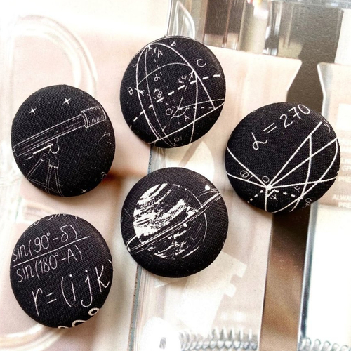 5 boutons recouvert en tissu astronomie science de l'espace noir 3.8 cm