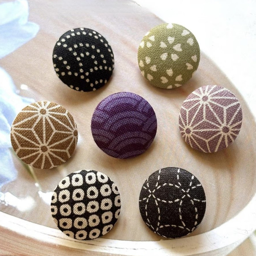 7 boutons recouvert en tissu kanagawa vague fleur traditionnel motif japonais 2 cm