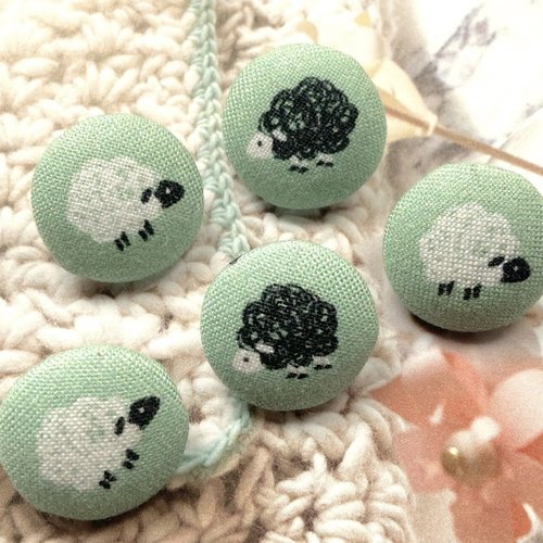 5 boutons recouvert en tissu mouton animaux vert blanc 2 cm