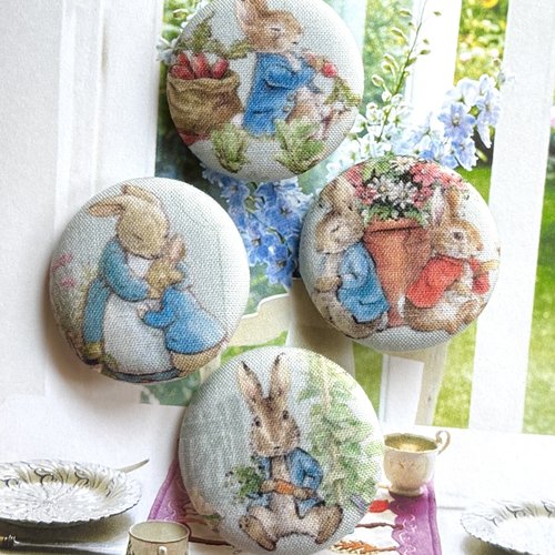 4 gros boutons recouvert en tissu pierre lapin 3.8 cm bleu