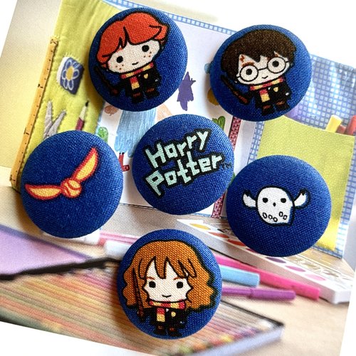 6 gros boutons recouvert en tissu harry potter bleu 3 cm