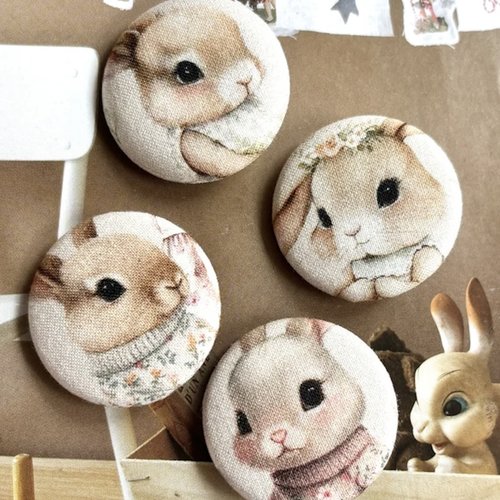 4 gros boutons recouvert en tissu lapin marron 3.8 cm