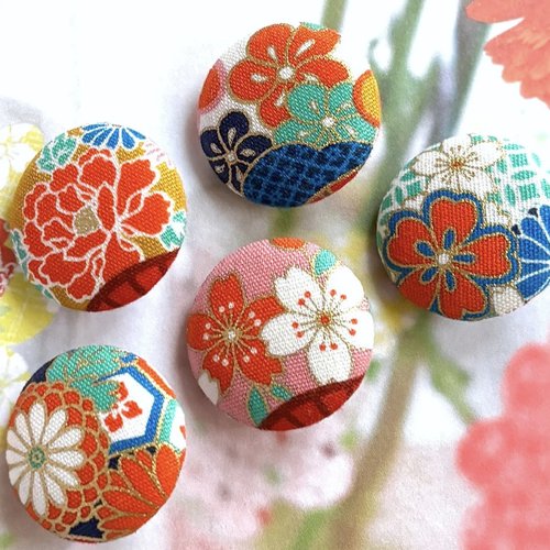 5 gros boutons recouvert en tissu fleur motif japonais 2.8 cm