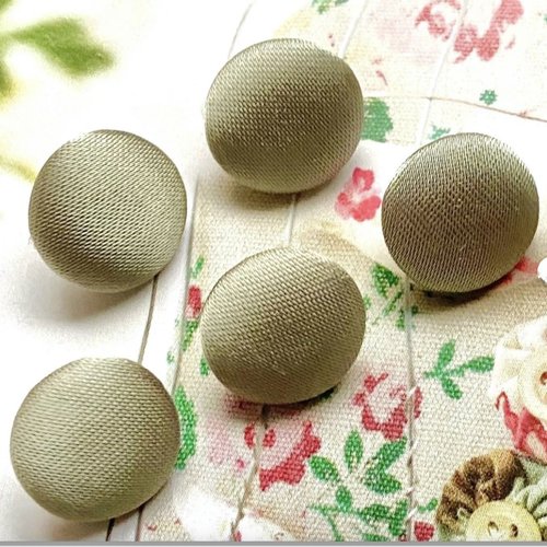 5 boutons recouvert en tissu satin costume robe de mariée mariage vert clair sage