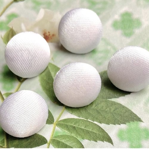 5 boutons recouvert en tissu satin costume robe de mariée mariage blanc