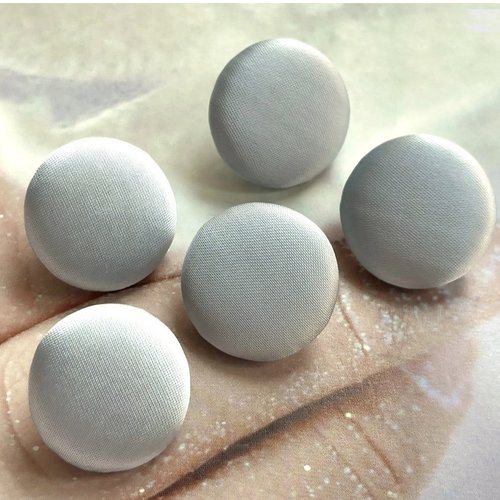5 boutons recouvert en tissu satin costume robe de mariée mariage argent clair