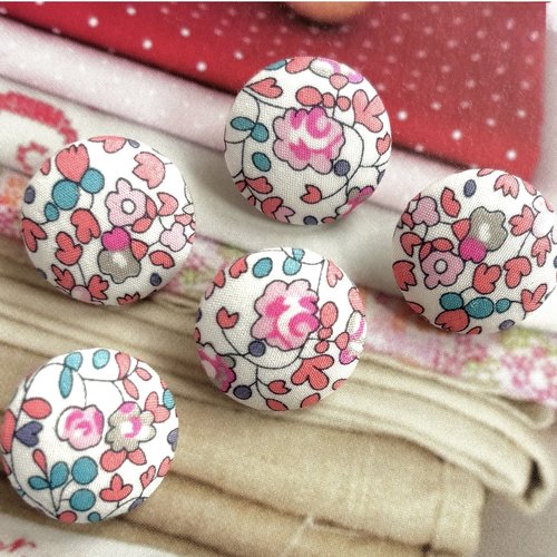 5 boutons recouvert en tissu liberty of london fleur rose vert blanc 2 cm