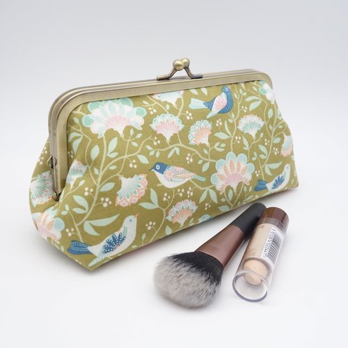 Grande trousse à fermoir en tissu tilda vert kaki, oiseaux et fleurs exotiques, pochette de rangement fourre-tout