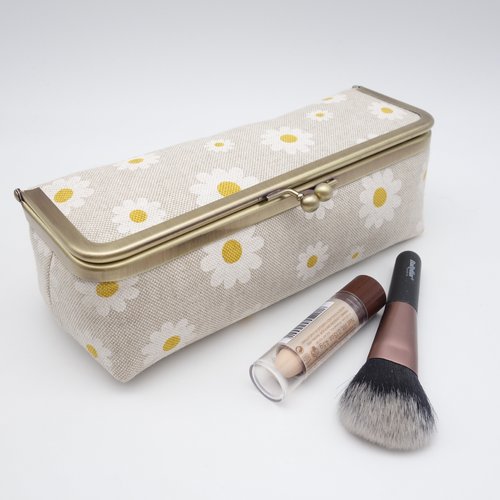 Boîte à fermoir en toile de coton beige, marguerites, coffret de rangement, plumier, boîte à  à couture, doublure jaune d'or