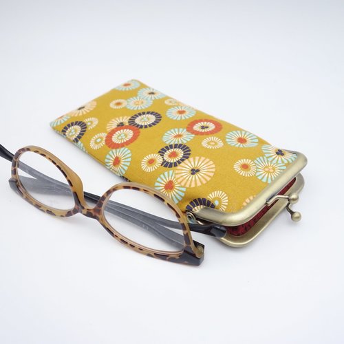 Étui à lunettes matelassé en tissu japonais jaune moutarde, pochette souple pour lunettes de soleil ou de lecture