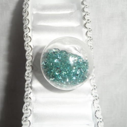Bague dôme réglable en verre avec petits cristaux turquoise 