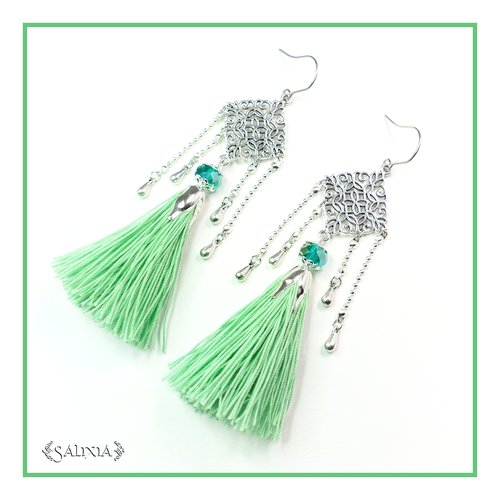Boucles d'oreilles pompons vert jade et perles émeraude, crochets en acier inoxydable (#bo-p12)