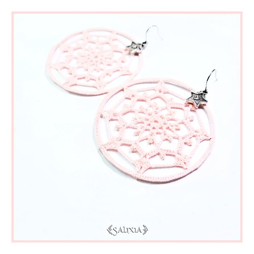 Boucles d'oreilles créoles attrape rêves mandala rose poudré crochets en acier inoxydable (#bo194)