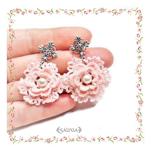 Boucles d'oreilles "fleurs" rose pastel au crochet d'art perles blanches crochets acier inoxydable en option (#bo-c2)