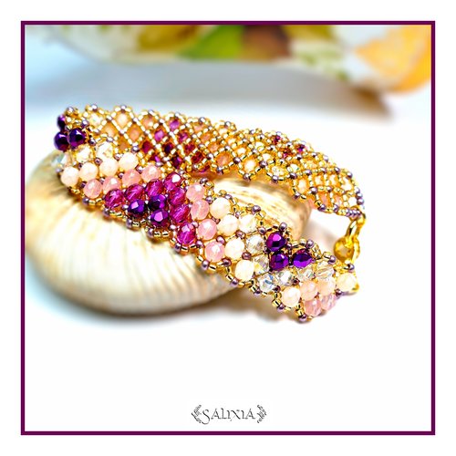 Bracelet "alyssa" orchidée tissé à l'aiguille perles japonaises cristal aurore boréale et perles de bohème (#bc60 p76)
