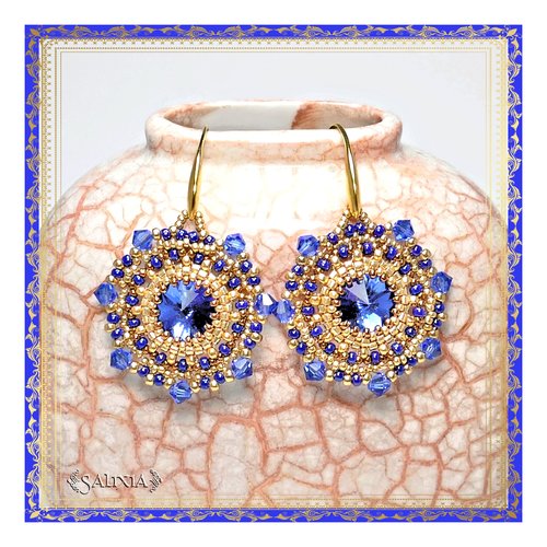 Pièce unique - boucles d'oreilles tissées à l'aiguille cabochons et perles cristal saphir crochets ou dormeuses au choix (#bo261)