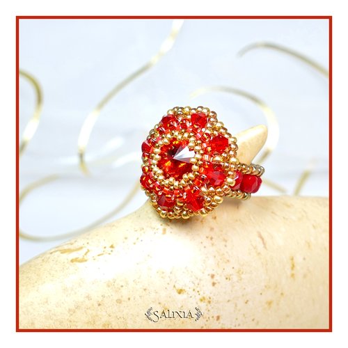 Bague tissée cabochon cristal rouge rubis et perles de bohème (#bg4) - vidéo hd disponible dans détails
