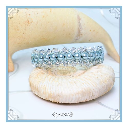 Bracelet tissé à l'aiguille perles japonaises cristal bleu clair perles bleu tendre toggle ou mousqueton au choix (#sp17)