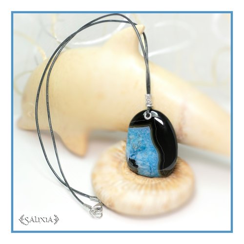 Pièce unique - collier pendentif pierre fine d'agate striée inclusion de quartz bleu cordon cuir noir (#c105)