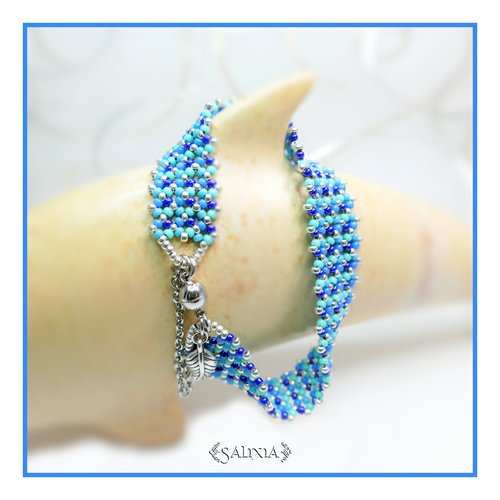 Bracelet "inaya" blue tissé à l'aiguille avec des perles en verre japonaises (#bc104 p128)