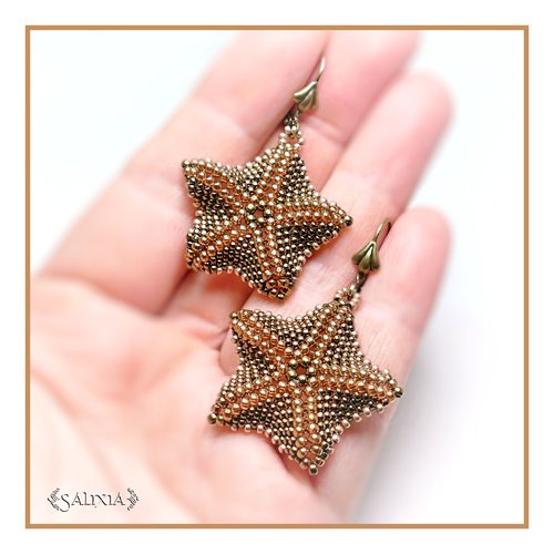 Boucles d'oreilles étoiles de mer tissée à l'aiguille dormeuses ou crochets au choix (#bo424)